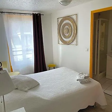 Le Relais 3* Fontenay-Trésigny